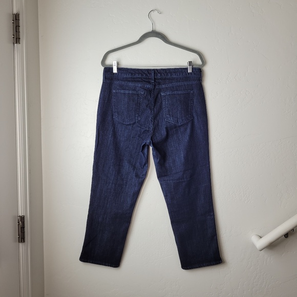 Eddie Bauer Dark Wash Curvy Crop Jeans - Picture 11 of 12